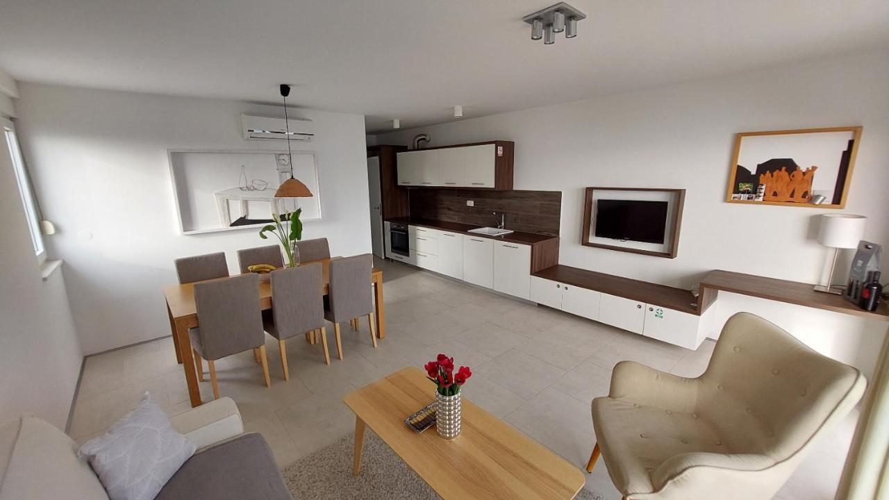 Villa Jolara-Luxury Apartment A8 Mimice Exteriör bild